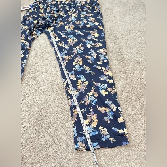 Jessica Simpson Women's Floral Ankle Pants Large NWT - Picture 9 of 10